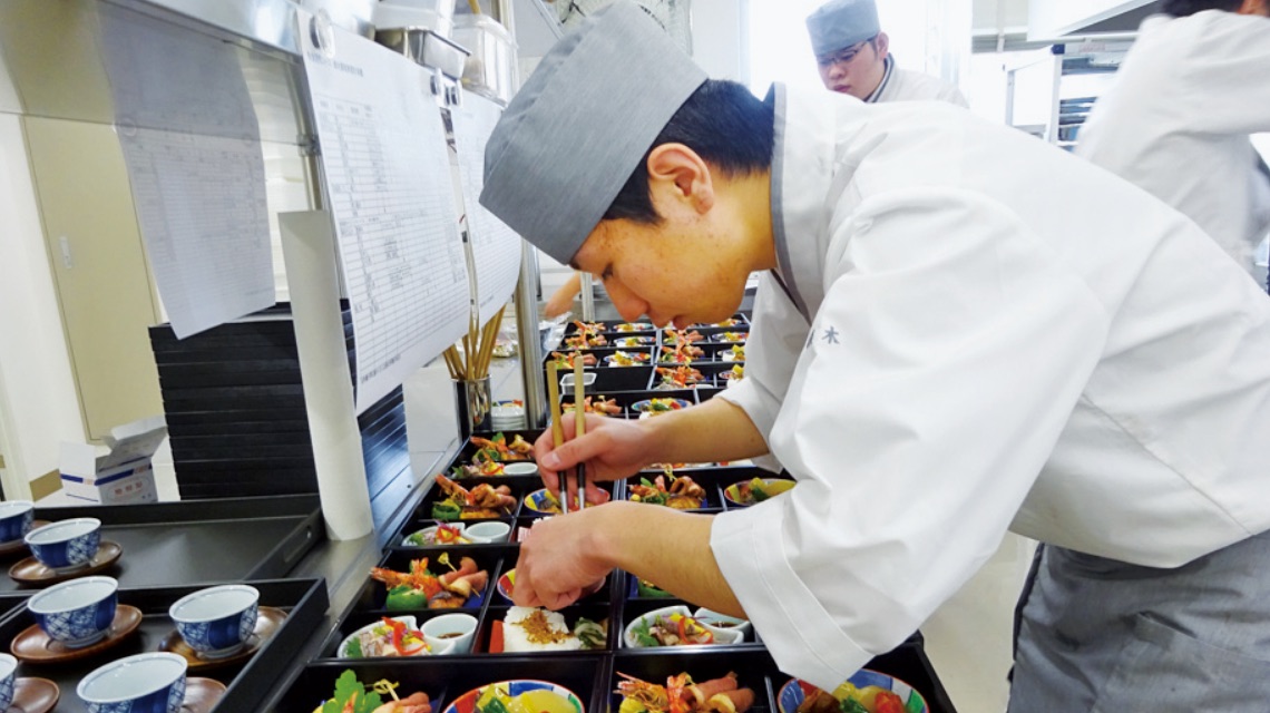 Khoa đầu bếp ẩm thực Nhật Bản